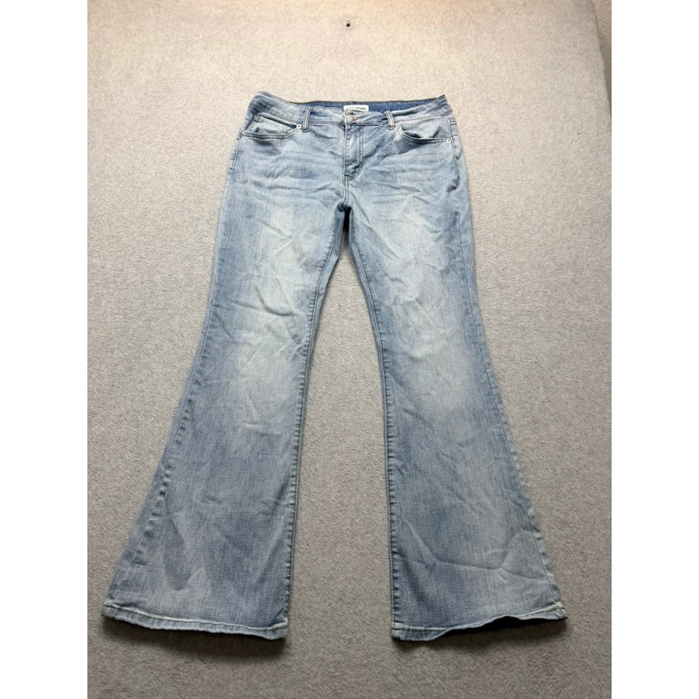 LOVE SOHO Flare Jeans Light Wash Mid Rise Stretch Denim Blue Womens Size 30/10L